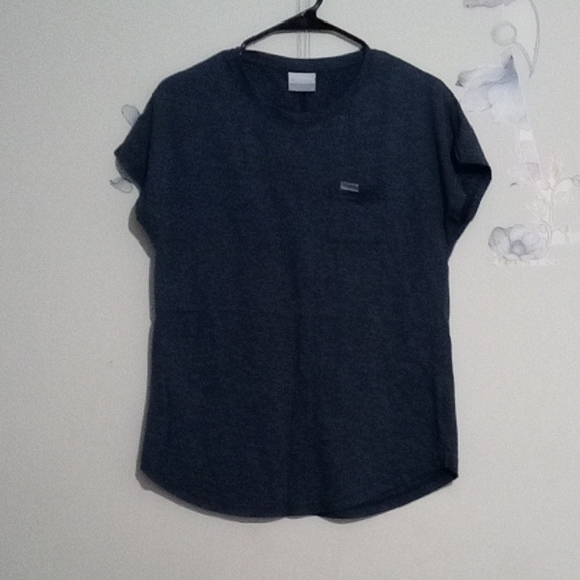 Columbia Tops - Columbia T-Shirt M